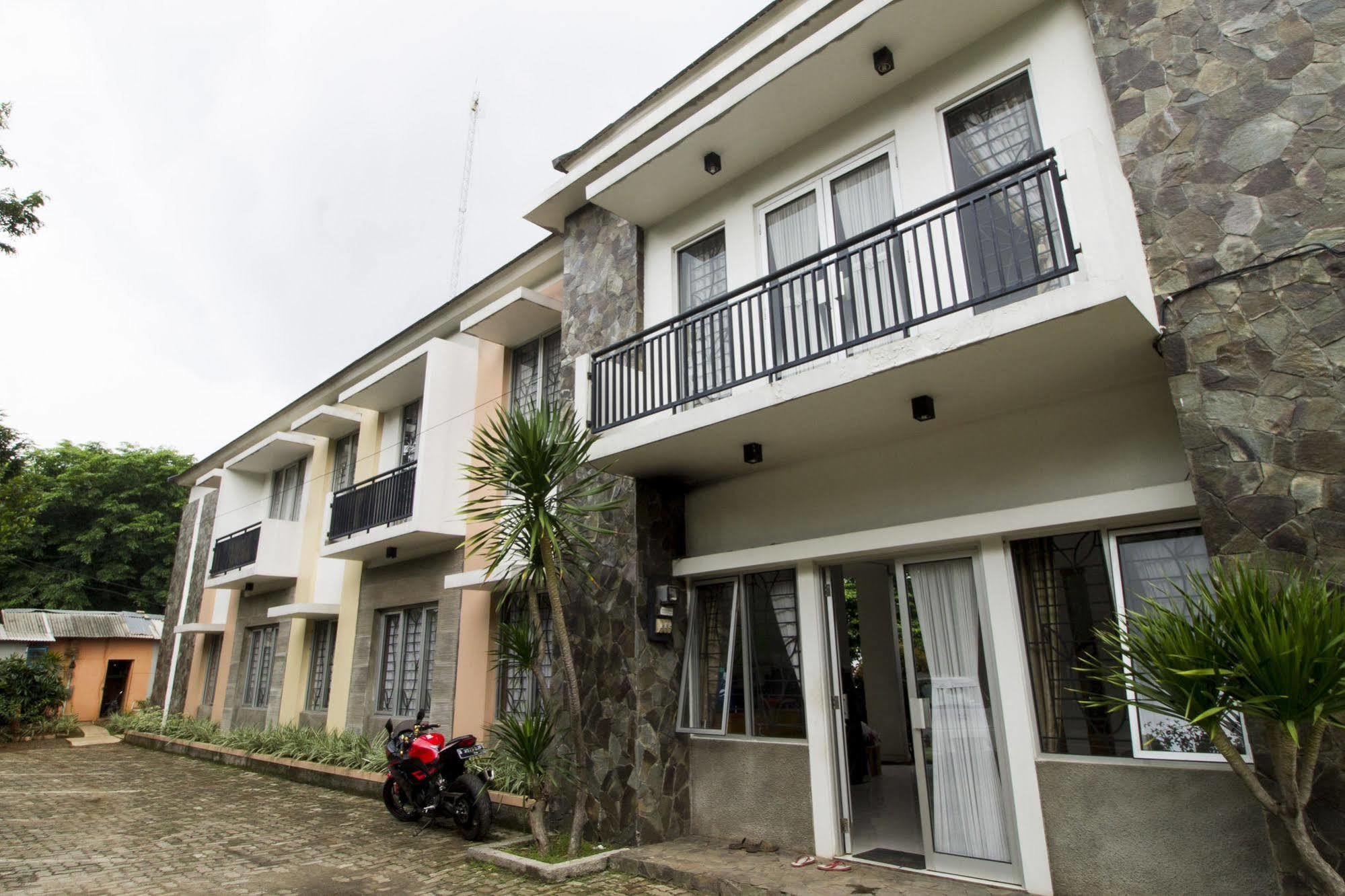 Reddoorz Plus Near Lippo Karawaci 탕그랑 외부 사진