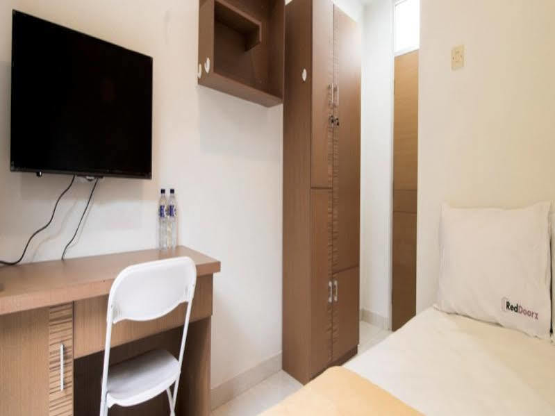Reddoorz Plus Near Lippo Karawaci 탕그랑 외부 사진