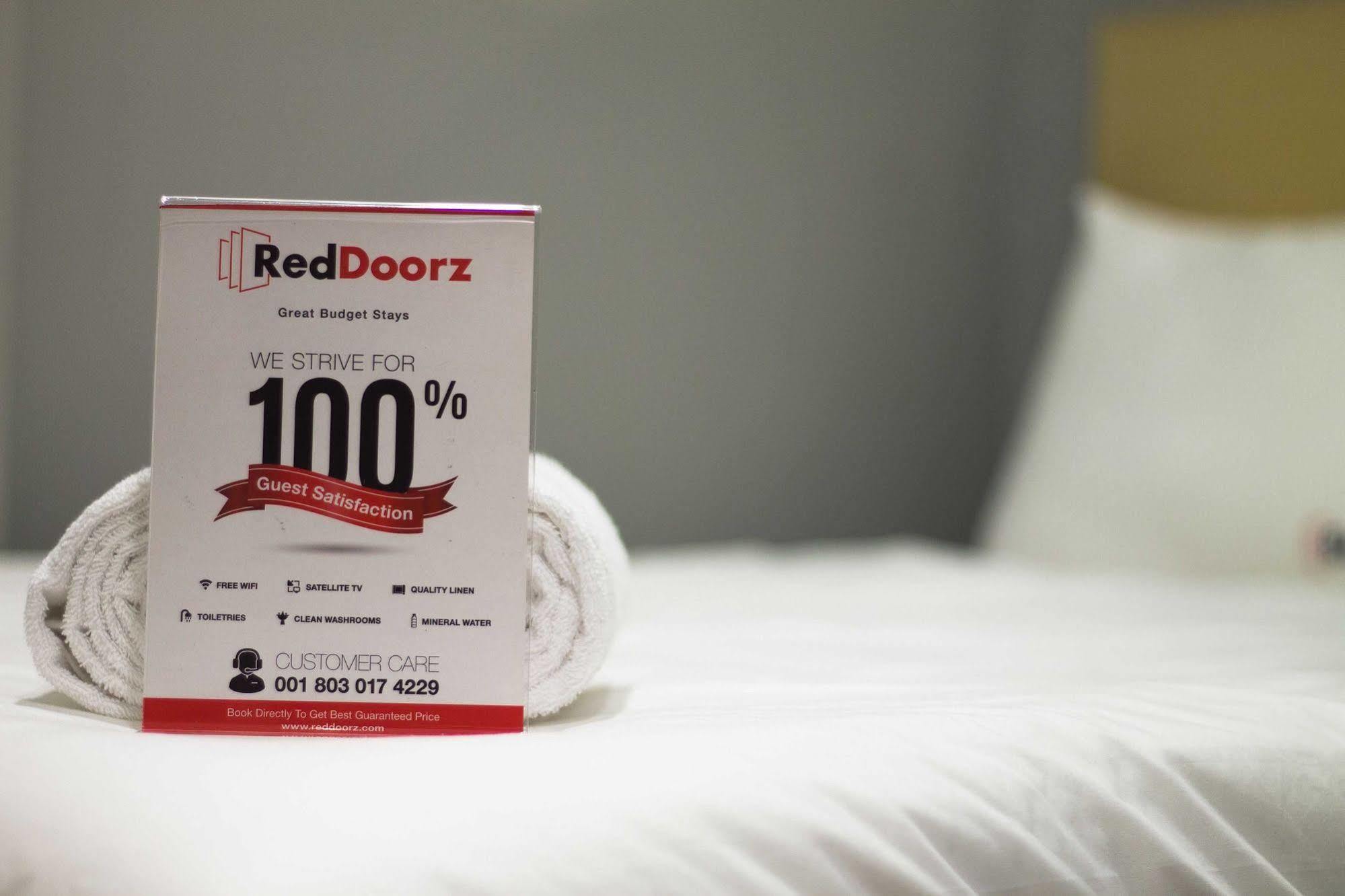 Reddoorz Plus Near Lippo Karawaci 탕그랑 외부 사진